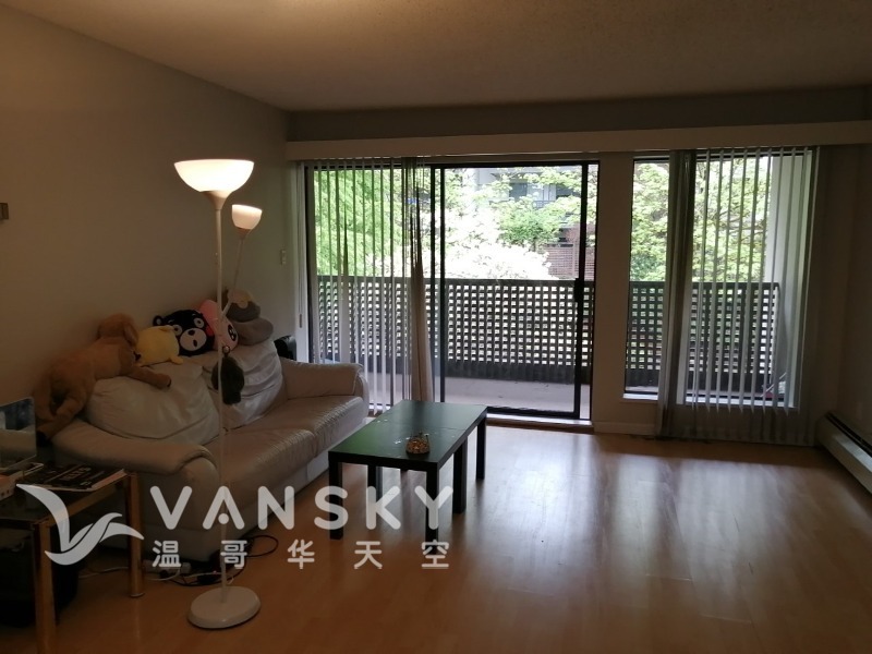 260329161529_living room.jpg